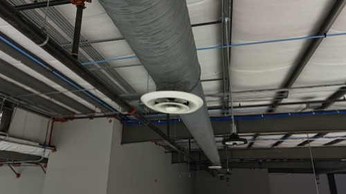 A dust-free overhead diffuser
